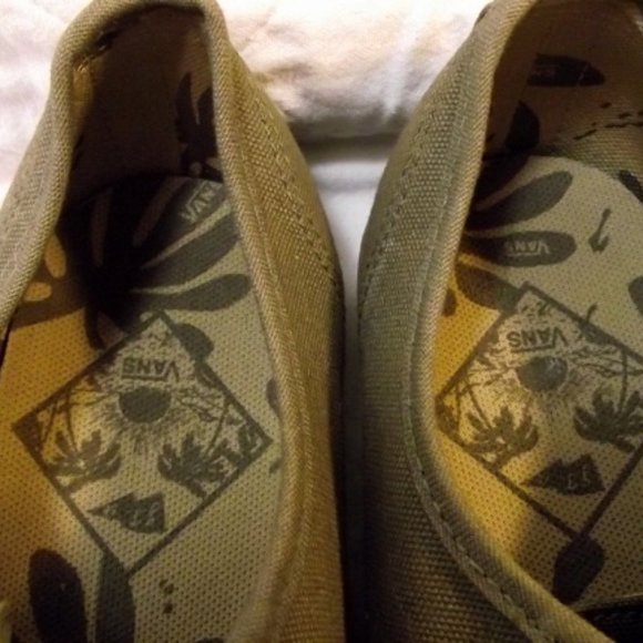 VANS Men's runner shoes, Size 7.5 , Green - Picture 6 of 9